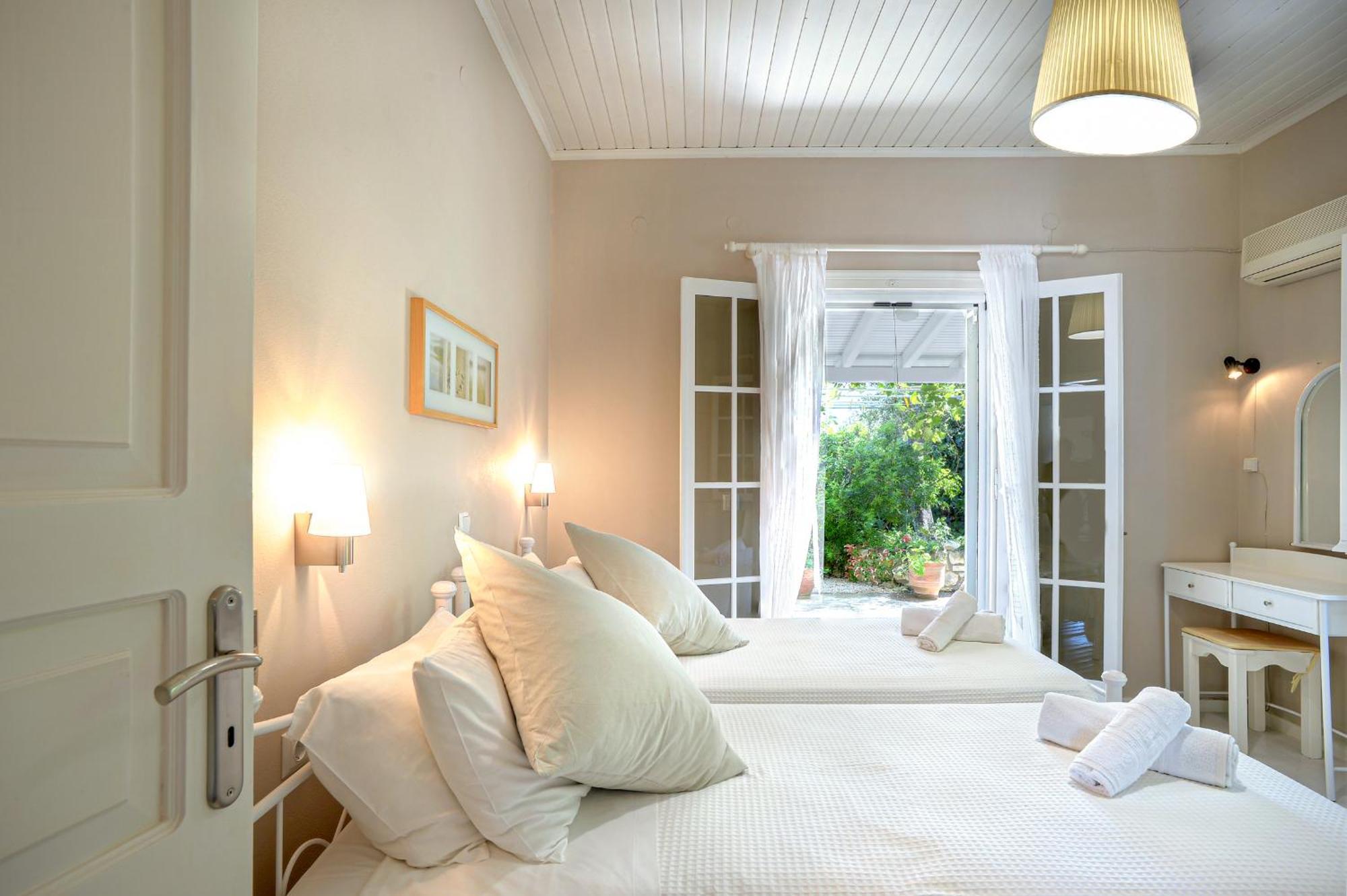Lioniskari Seaviews - Paxoi'S Private Pool Oasis Villa Porto Ozias Exterior photo